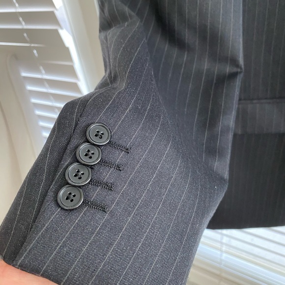 Men Italian Suit - Picture 3 of 8